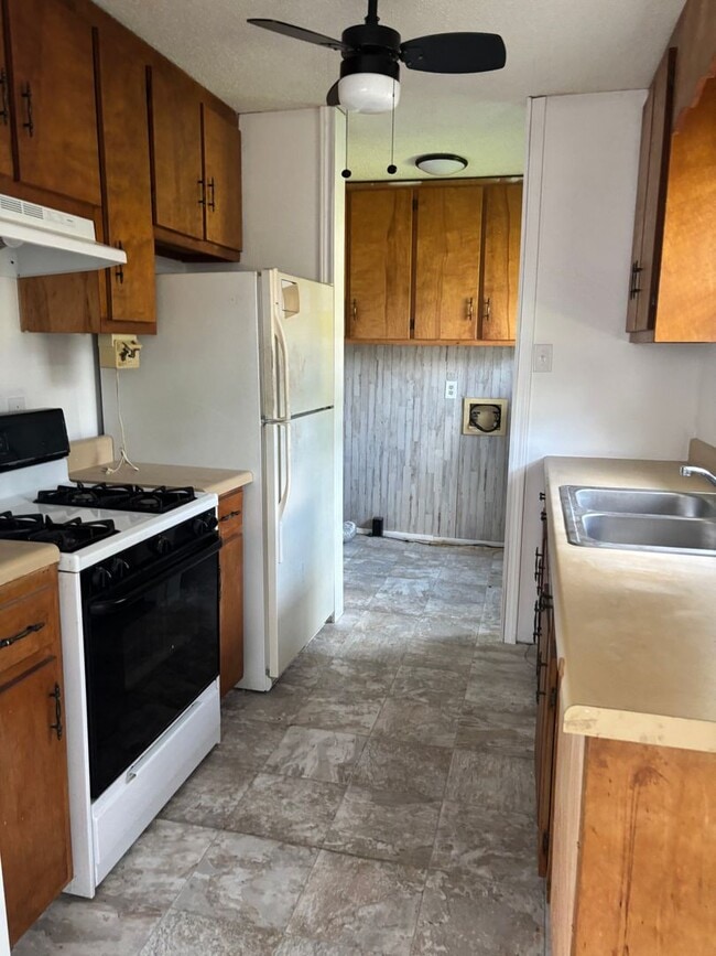 Building Photo - Your home, your style- Humboldt TN