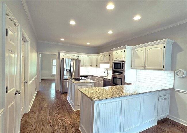 Building Photo - 5652 River Oaks Pl NW