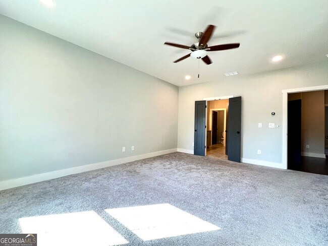 Building Photo - 3177 Kincaid Dr