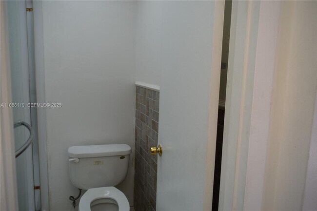 Building Photo - 2901 NW 47th Terrace