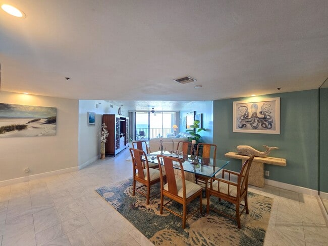Building Photo - Paradise Found! 13th Floor Condo 3/2