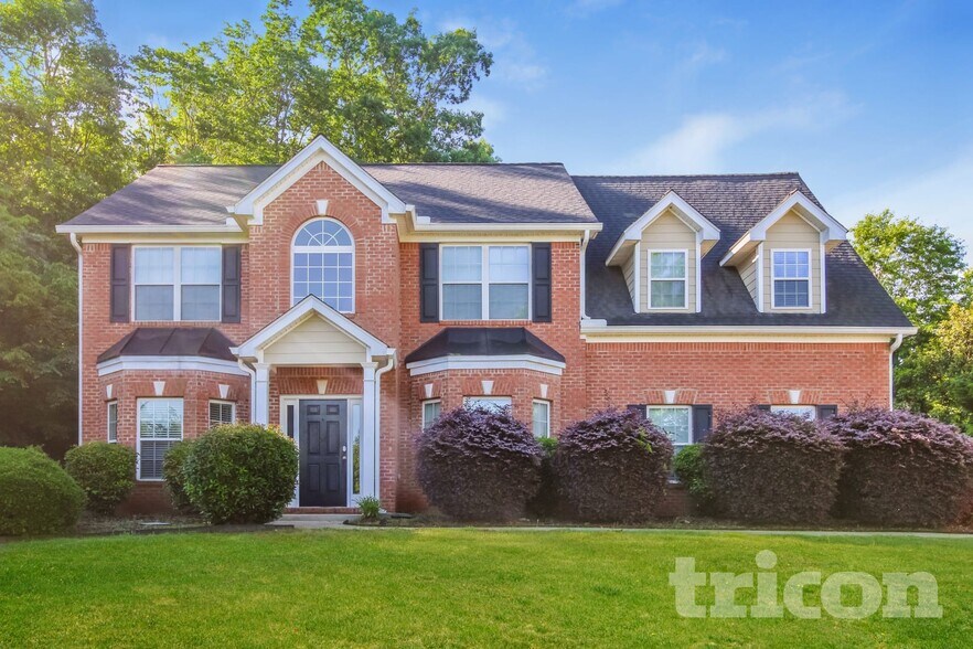 Primary Photo - 1055 Crown Landing Pkwy