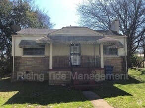 Building Photo - 601 39th Pl