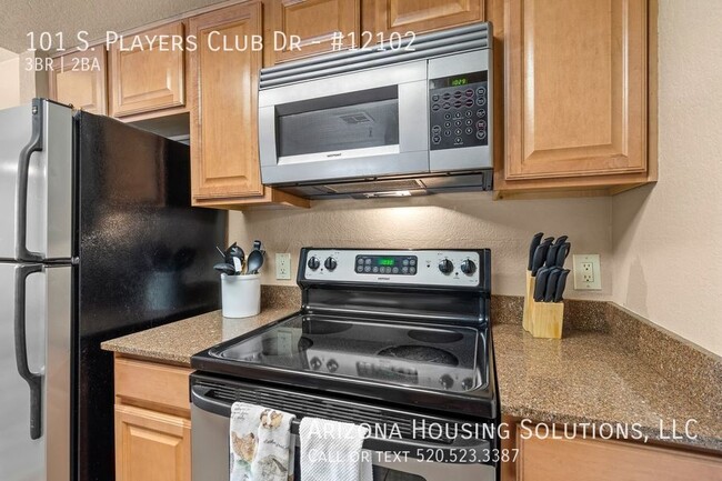 Building Photo - 101 S Players Club Dr