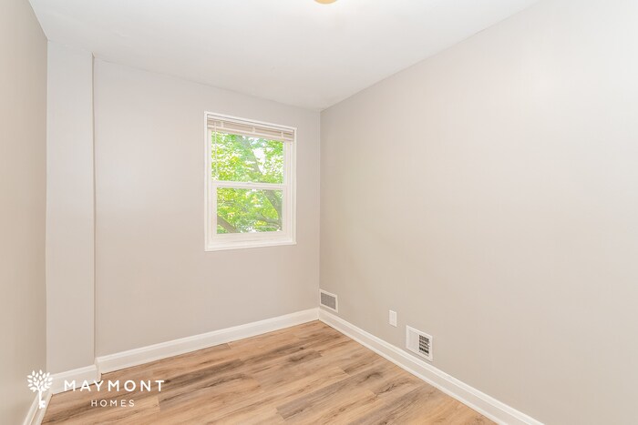 Building Photo - 946 Masefield Rd
