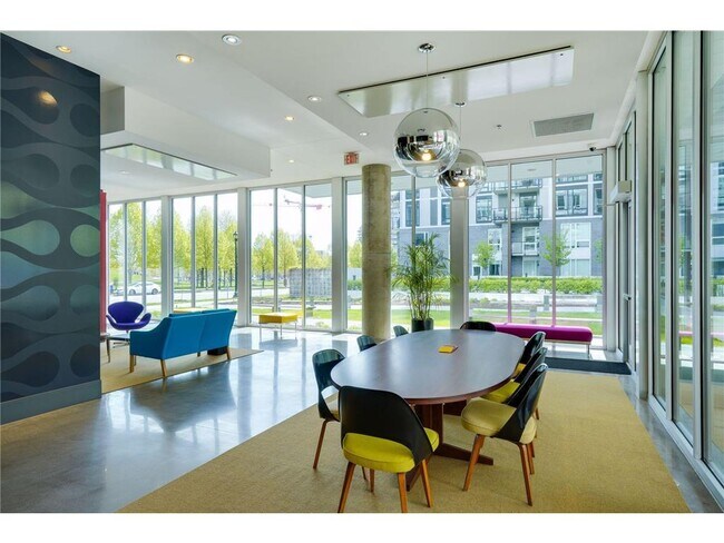 Building Photo - 901 S 2nd St