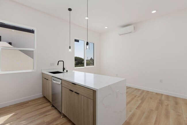 Building Photo - 4513 Piute Pl