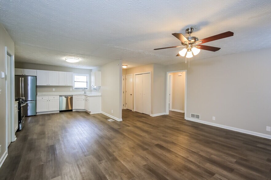 Building Photo - 5069 Great Meadows Rd