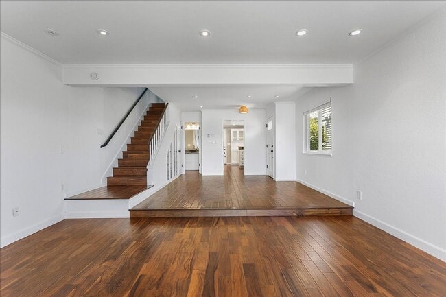 Building Photo - 53 Bay Park Terrace