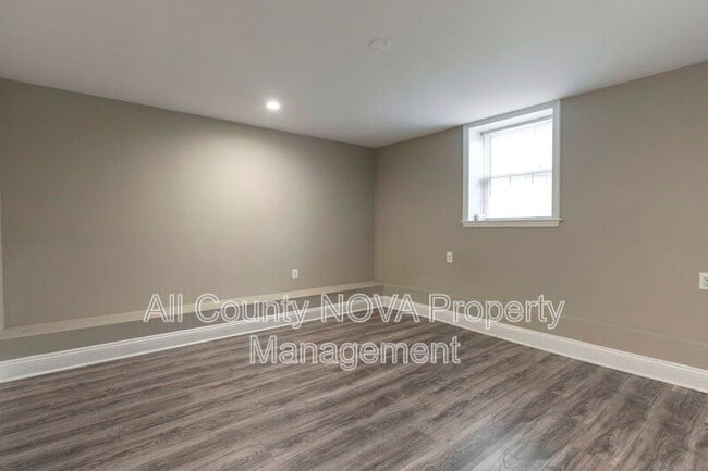 Building Photo - 5415 Brenner St
