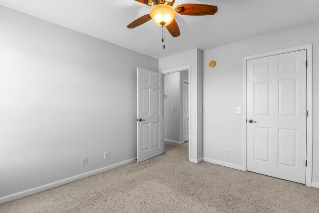 Building Photo - 1213 Channelview Dr