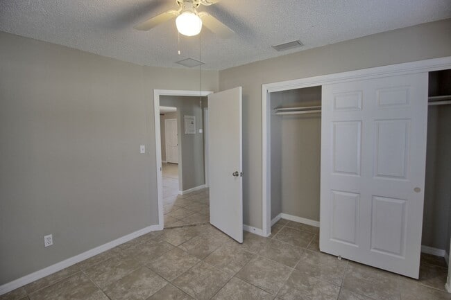 Building Photo - 2806 Wadsworth Ave