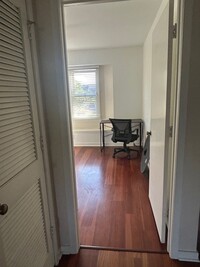 Building Photo - 186 River Breeze Dr