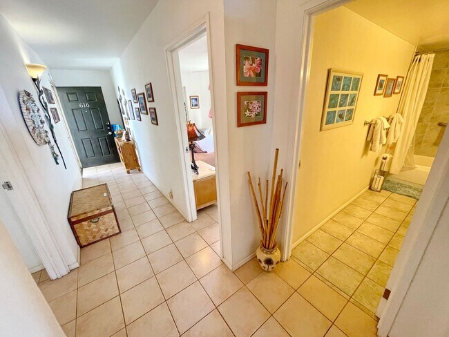 Building Photo - Live the Maui Dream – Modern 2-Bed, 2-Bath...