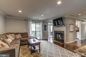 Building Photo - 13124 Wonderland Way