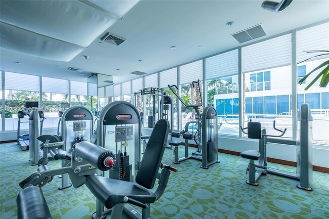 Building Photo - 2821 N Ocean Blvd