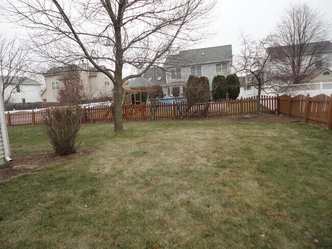 Building Photo - 5213 Aladdin Ct