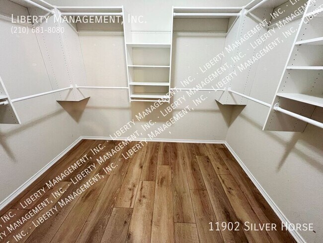 Building Photo - 11902 Silver Horse