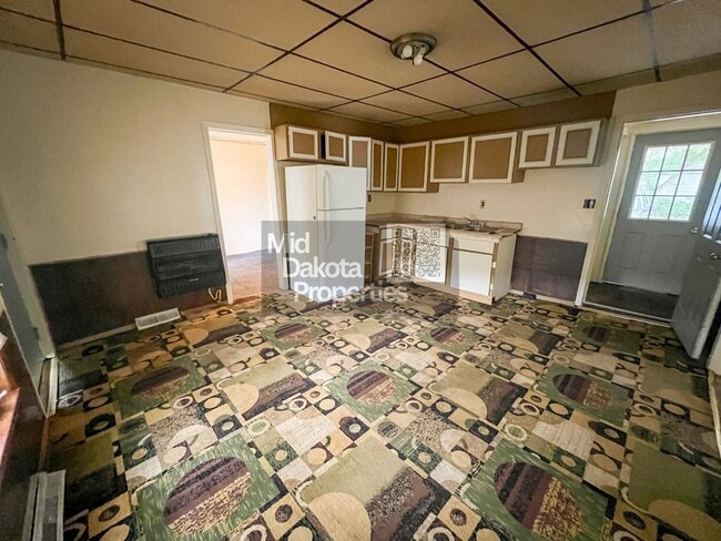 Building Photo - 408 S Duff St