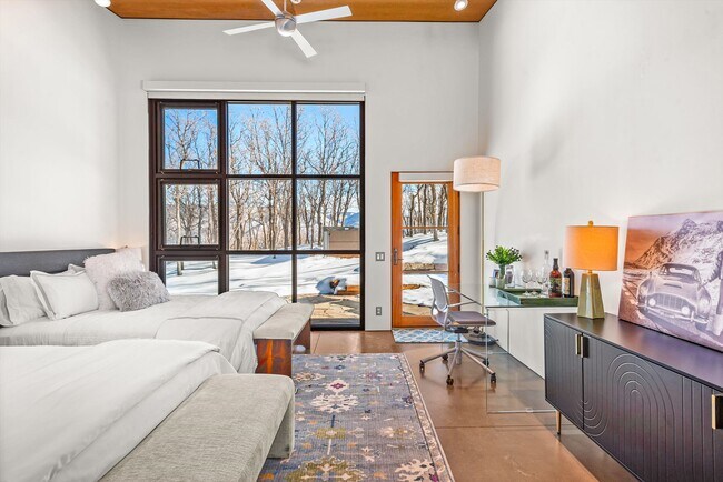 Building Photo - 2700 Juniper Hill Rd