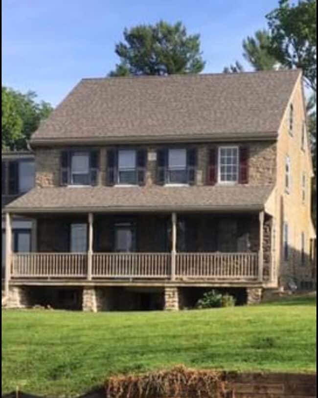 Building Photo - 651 Sand Hill Rd