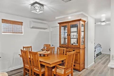 Building Photo - 498 NW Scenic Dr