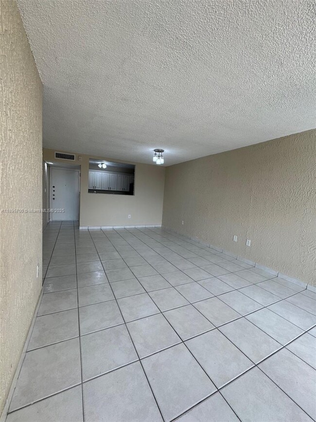 Building Photo - 10500 SW 108th Ave