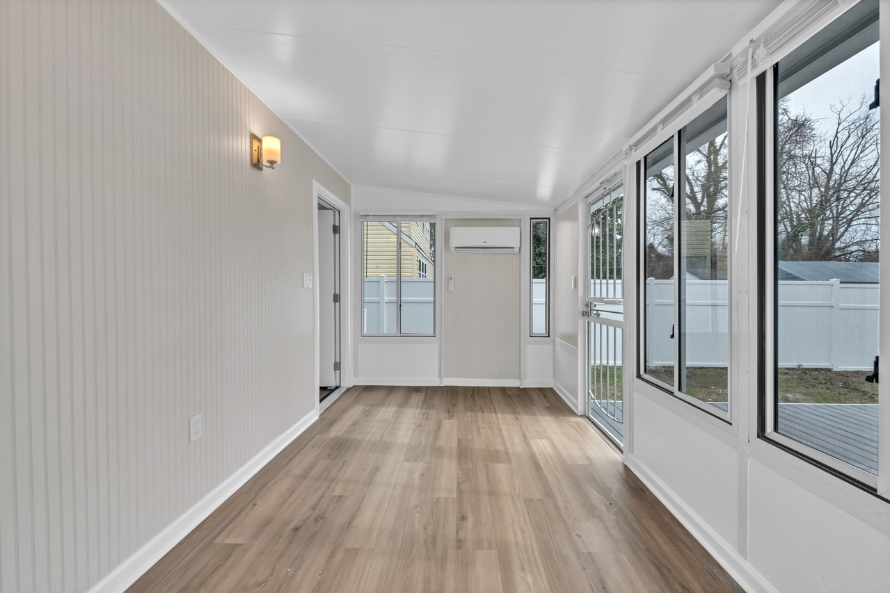 Building Photo - 8 E Preston St