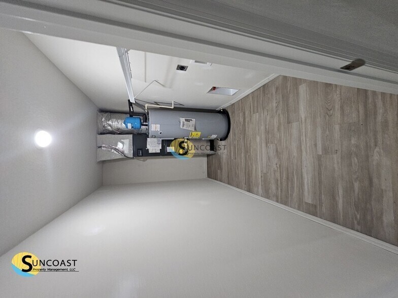 Building Photo - 13 Slumber Path