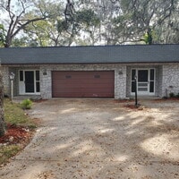 Building Photo - Duplex with 2bedrooms & another room that could be 3rd bedroom or office den space.