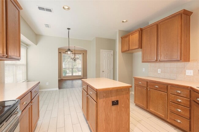 Building Photo - 2613 Patriot Dr