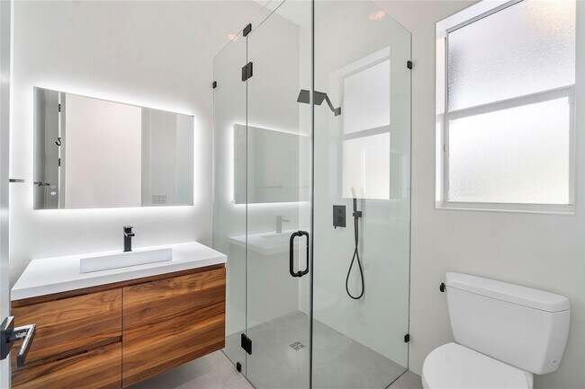 Building Photo - 12015 NW 83rd Pl