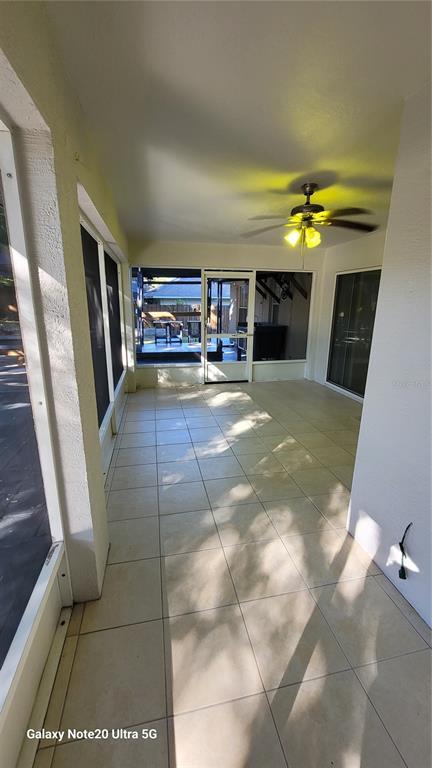 Building Photo - 11028 Versailles Blvd