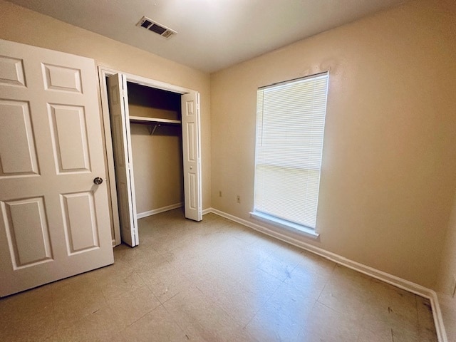 Building Photo - 2563 Weller Ave