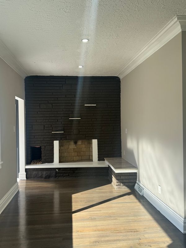 Building Photo - 2704 W 15th Ave