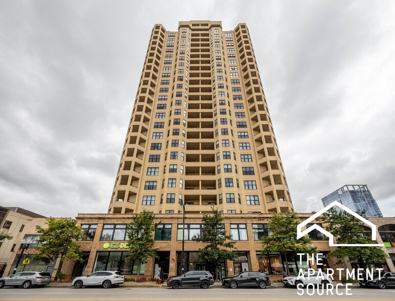 Building Photo - 1464 S Michigan Ave