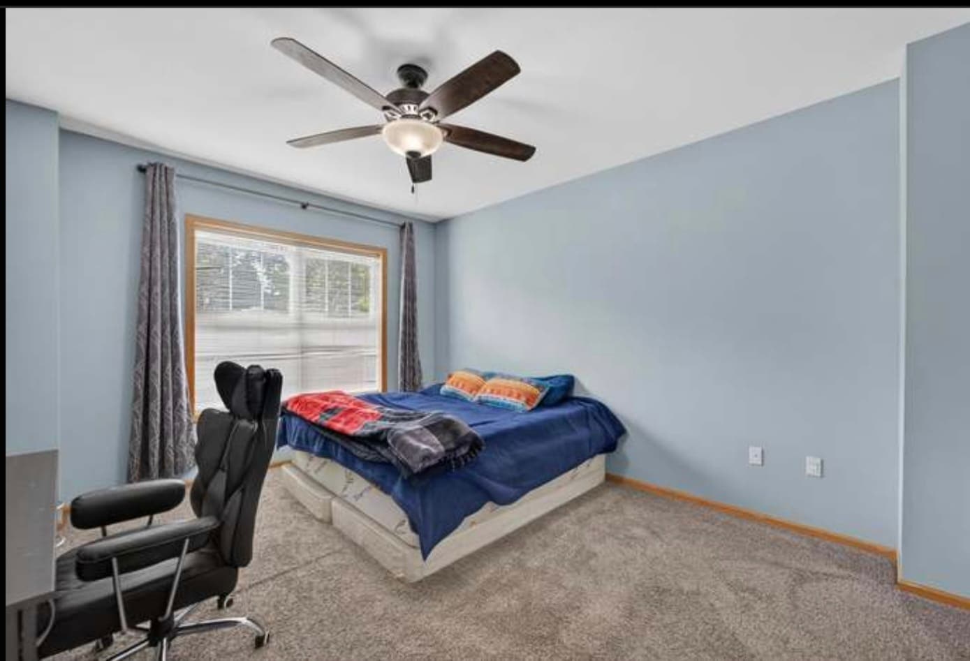 Building Photo - 707 Cricket Ln