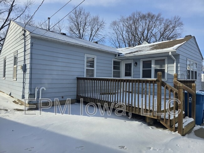 Building Photo - 1147 Bourland Ave