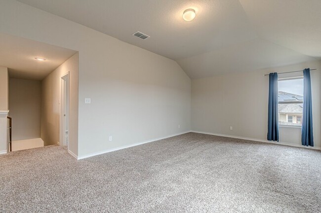 Building Photo - 13456 Sendero Roble