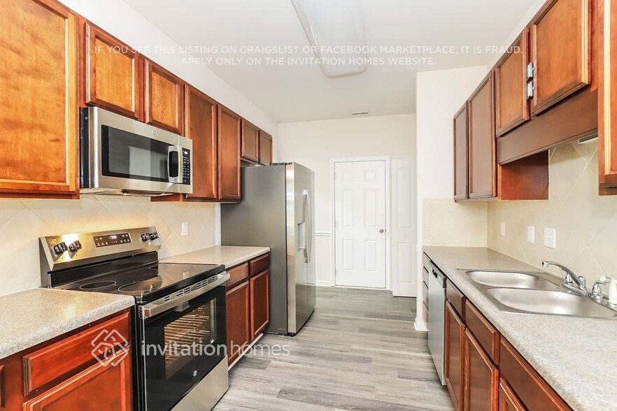 Building Photo - 109 Brookbank Ct