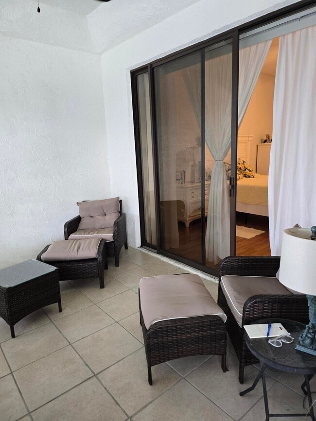 Building Photo - 7484 La Paz Blvd