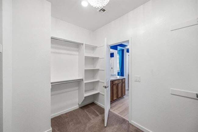 Building Photo - 4834 S Ferric