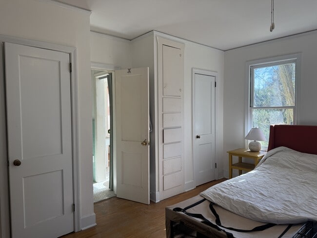 Building Photo - 4605 Skidaway Rd