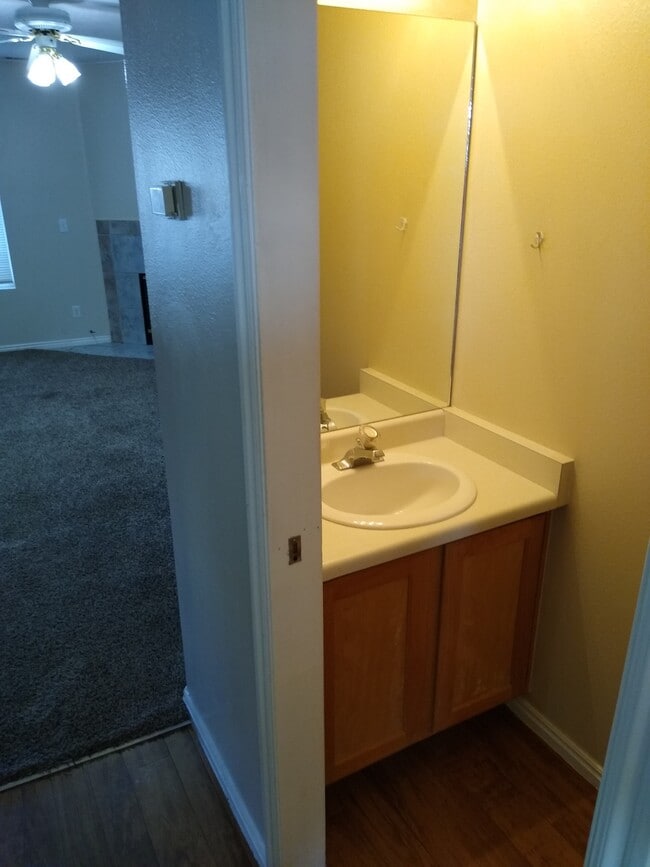 Building Photo - 334 S 400 E