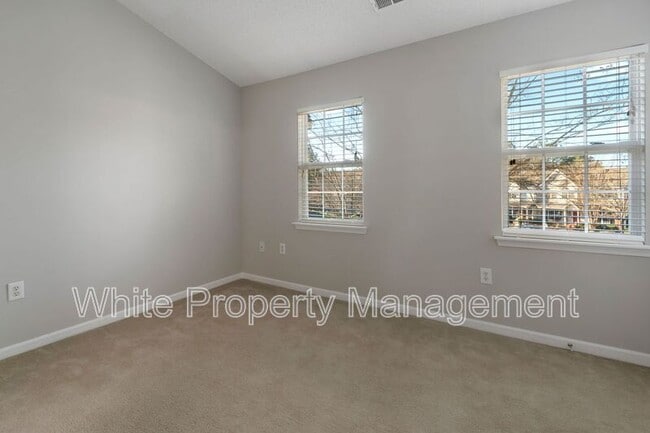 Building Photo - 12311 Bluestem Ln