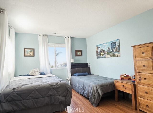 Building Photo - 697 Calumet Ave