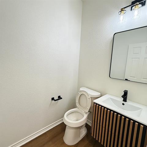 Building Photo - 5505 Dolores Pl