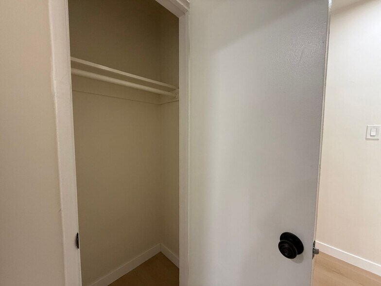 Building Photo - 7339 Woodman Ave