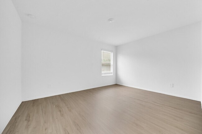 Building Photo - 24126 Maple Turn Ln