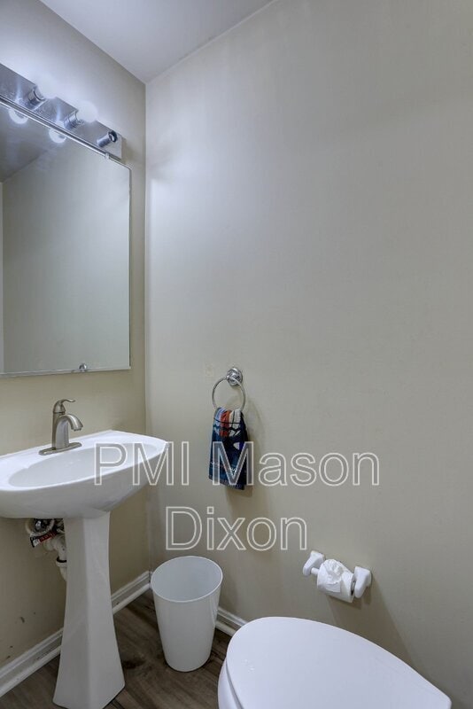 Building Photo - 8847 Goose Landing Cir